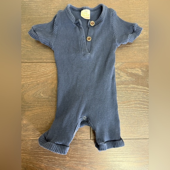 Baby Gap Colorful Clothing boy lot size 3 months mix brands - Picture 4 of 9